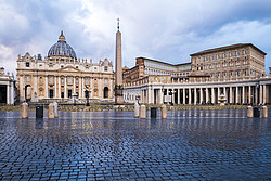 Leerer Petersplatz in Rom