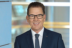 Dr. Gerd Müller