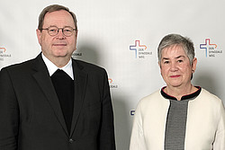 Bischof Georg Bätzing, Präsident des Synodalen Weges und Vorsitzender der Deutschen Bischofskonferenz und Irme Stetter-Karp, Präsidentin des Synodalen Weges und des ZdK im Dezember 2021.