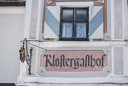 Nach der Corona-Zwangspause hat das Bräustüberl in Andechs wieder geöffnet.